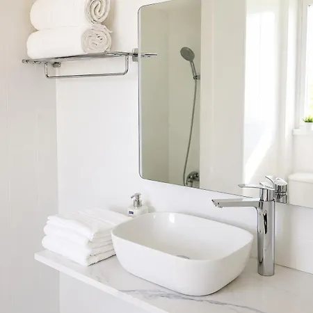 Apartament La Nogalera Ubicacion Piscinas Ocio Playa Bajondillo A 3 Min
